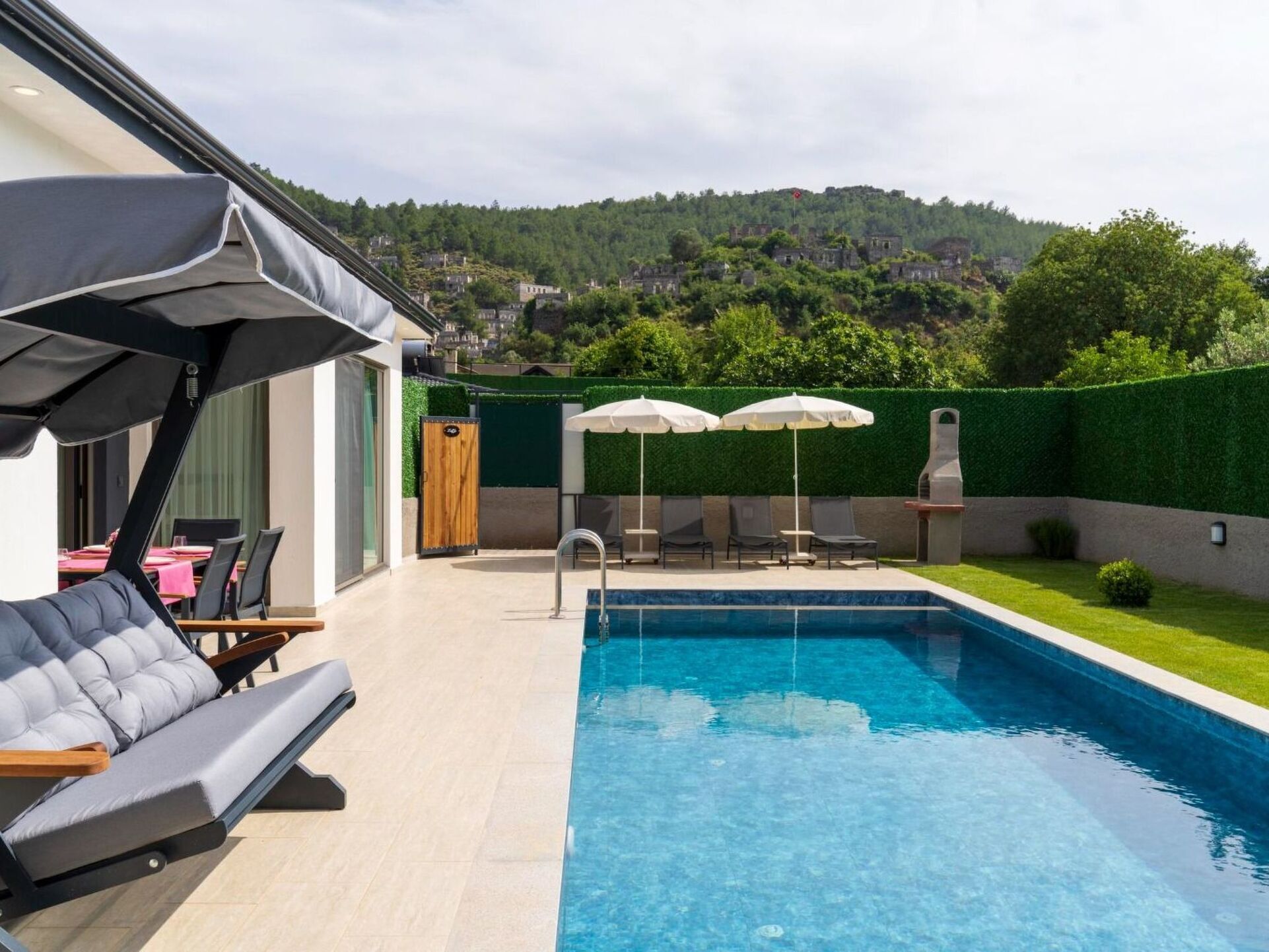 3-Bed House with Private Pool in Fethiye, Sleeps 6, 1043