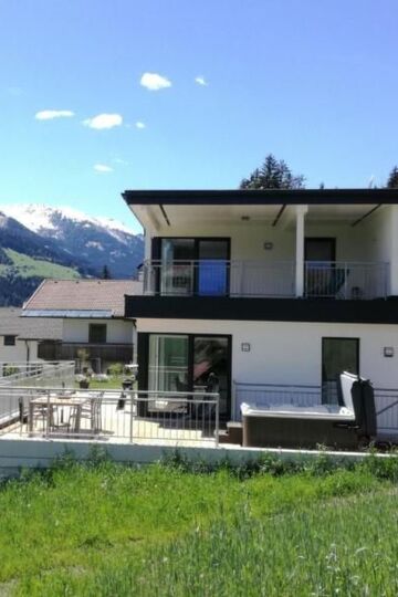 2-Bed House with Mountain View in Lienz, Sleeps 4, 1284