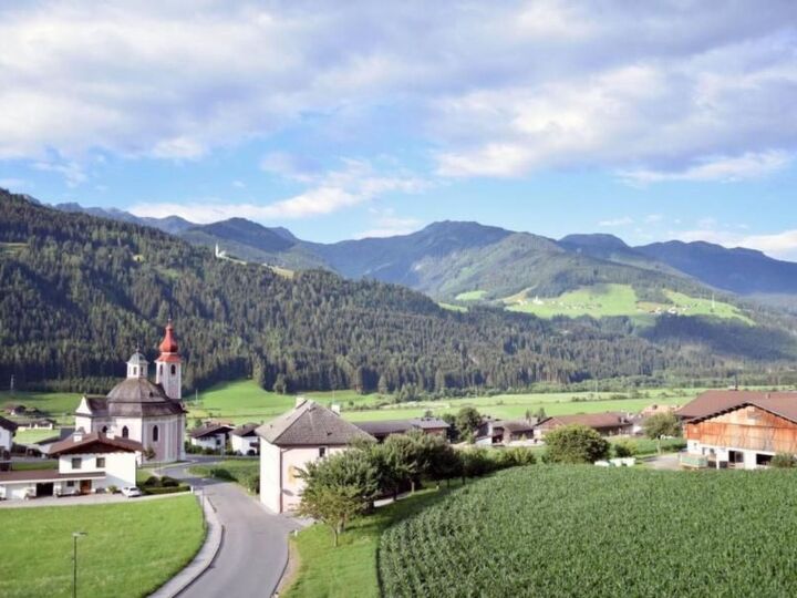 2-Bed House with Mountain View in Lienz, Sleeps 4, 1284
