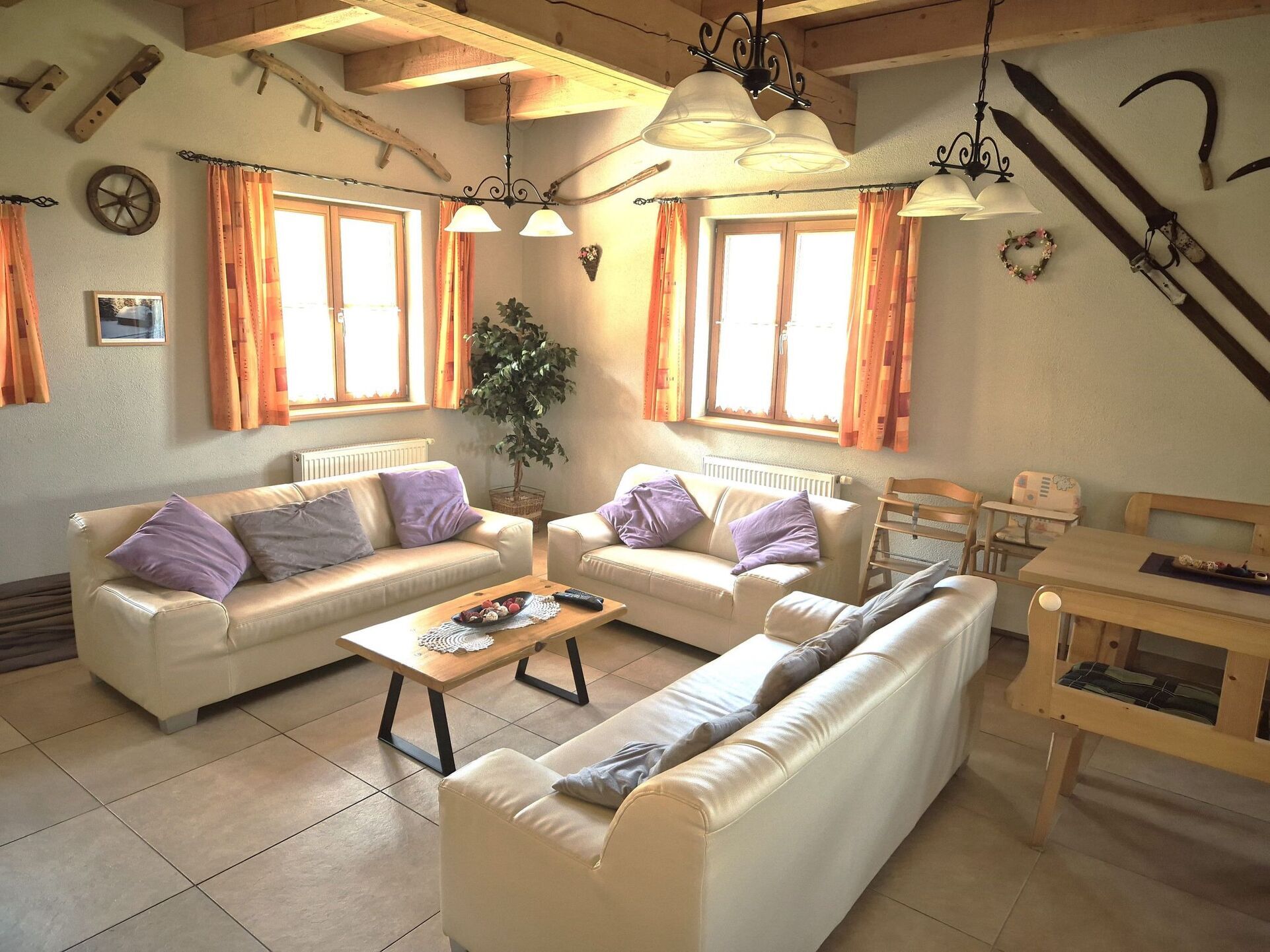 5-Bed House with Mountain View in Wolfsberg, Sleeps 1, 1063
