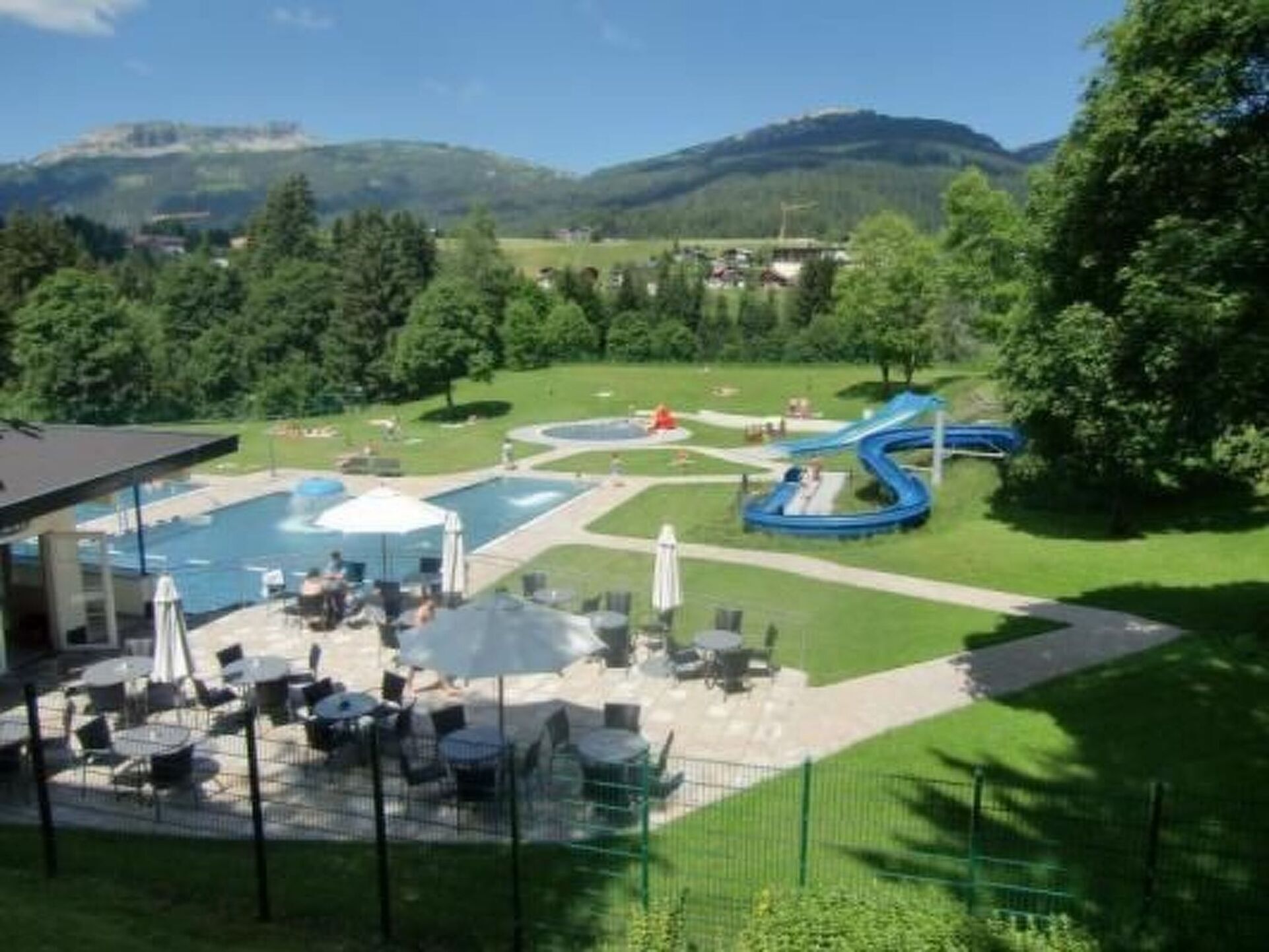 Beautiful 1-Bed Apartment in Bregenz, Sleeps 4, 1036