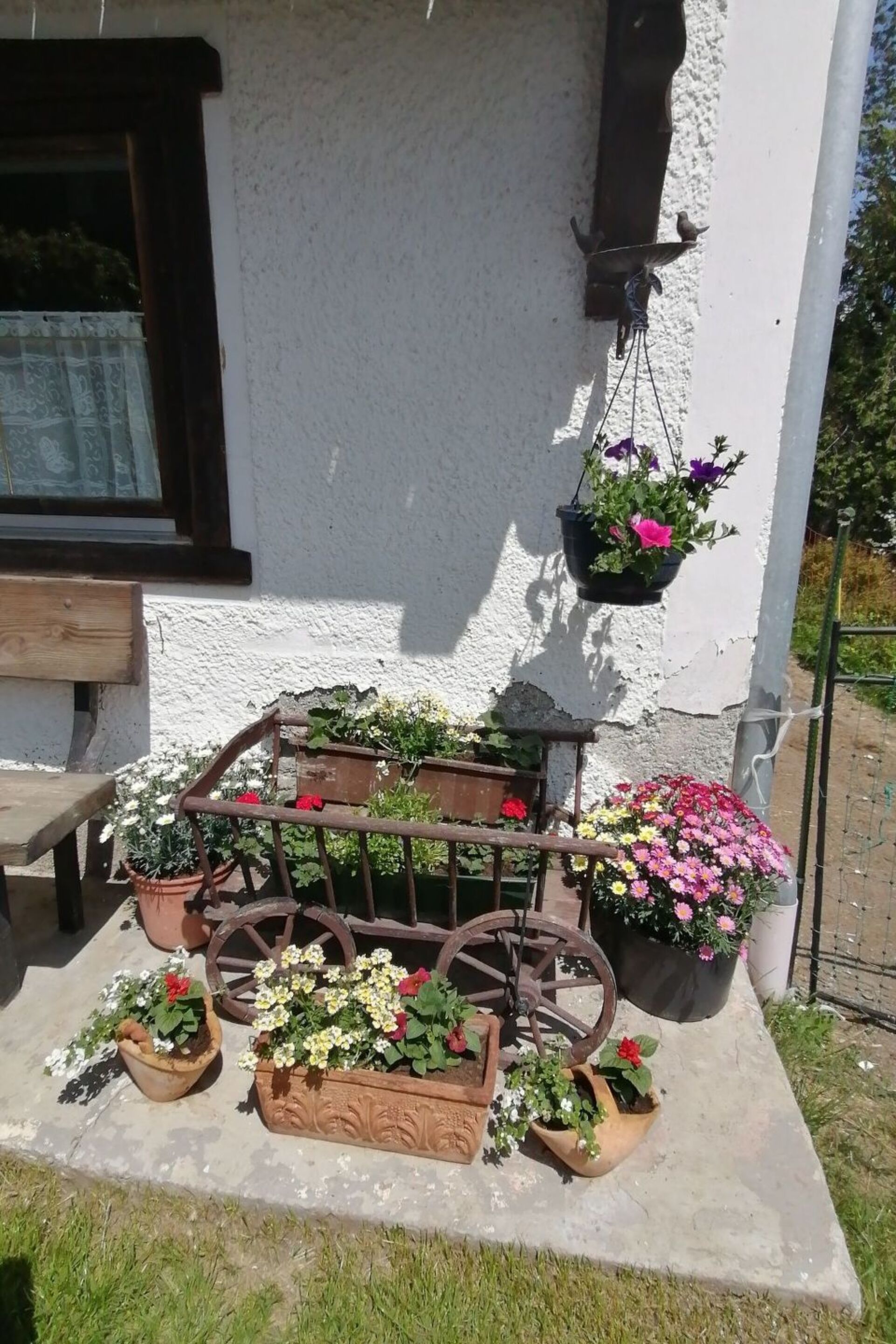 2-Bed Apartment in Innsbruck-Land, Sleeps 4, 1293