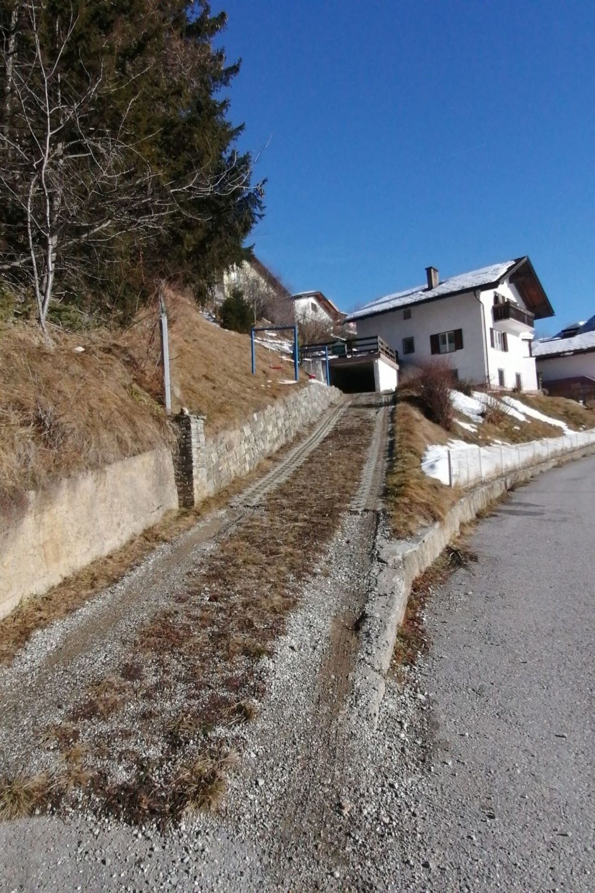 Tranquil 2-Bed Apartment in Innsbruck-Land, Sleeps 5, 1294