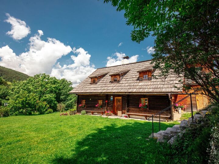 Sublime 5-Bed House in Spittal an der Drau, Sleeps 8, 1036, Aschbach, Austria