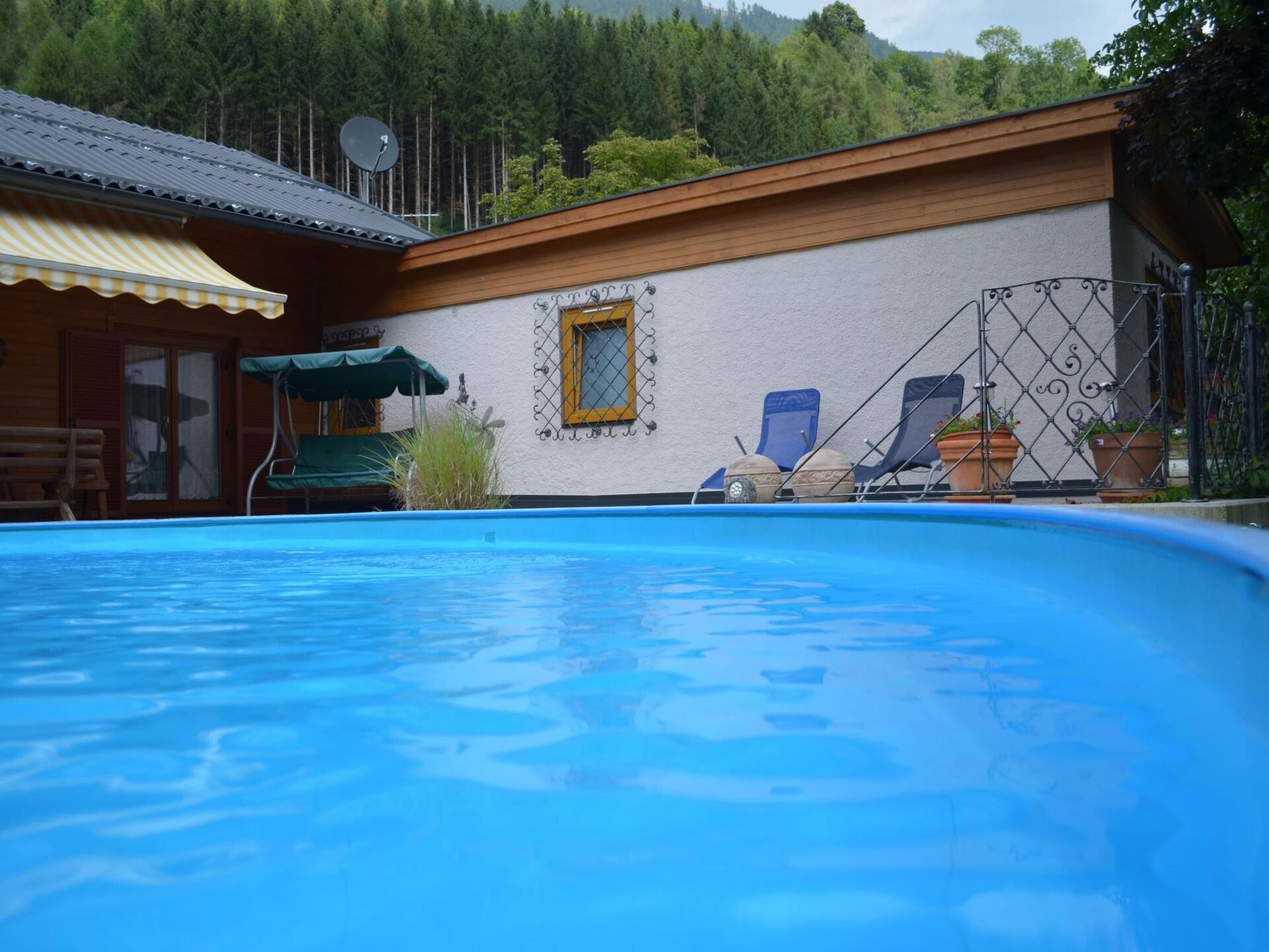 2-Bed Apartment in Spittal an der Drau, Sleeps 2, 1037