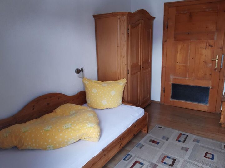 Serene 2-Bed Apartment in Reutte, Sleeps 4, 1304