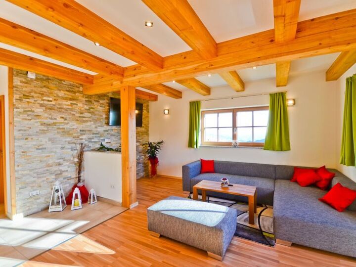 Delightful 4-Bed House in Wolfsberg, Sleeps 10, 1105