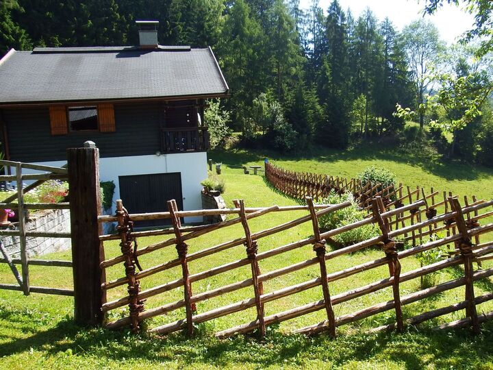 Tranquil 3-Bed House in Wolfsberg, Sleeps 4, 1106