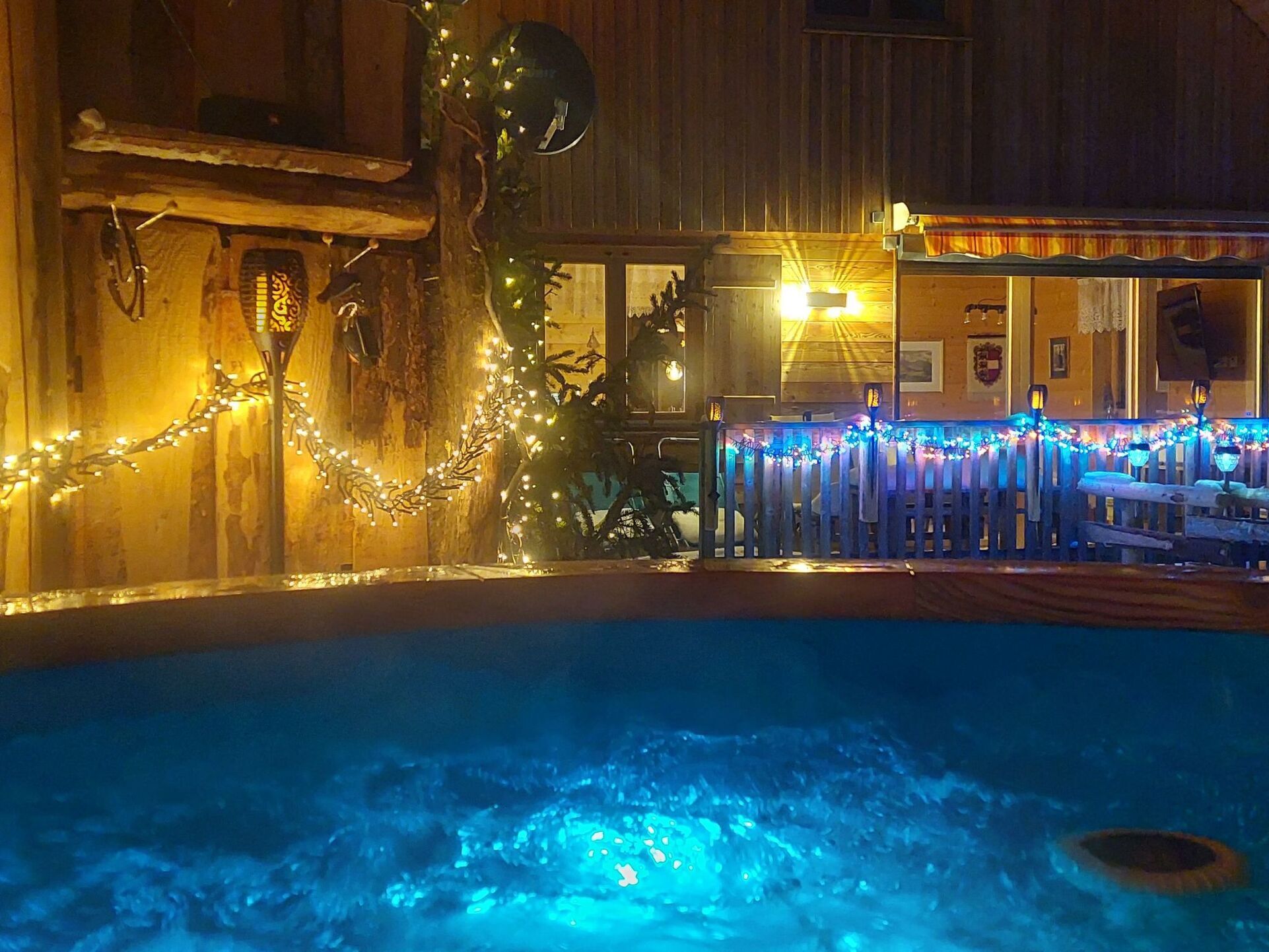 4-Bed House with Private Pool in Wolfsberg, Sleeps 6, 1107