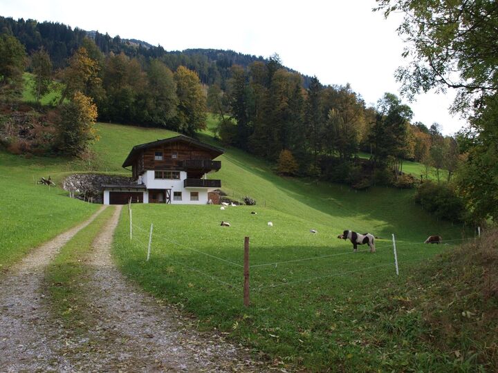 4-Bed House with Mountain View in Schwaz, Sleeps 8, 1325