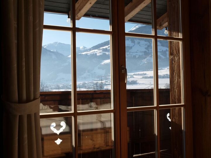 4-Bed House with Mountain View in Schwaz, Sleeps 8, 1325