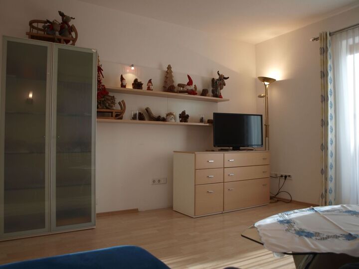 3-Bed House with Mountain View in Schwaz, Sleeps 7, 1326