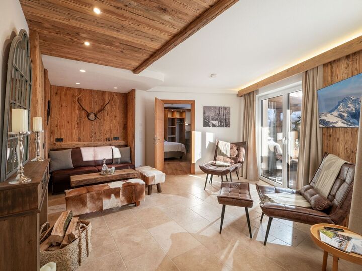 Stunning 1-Bed Apartment in Kitzbuhel, Sleeps 2, 1337, Brixen im Thale, Austria