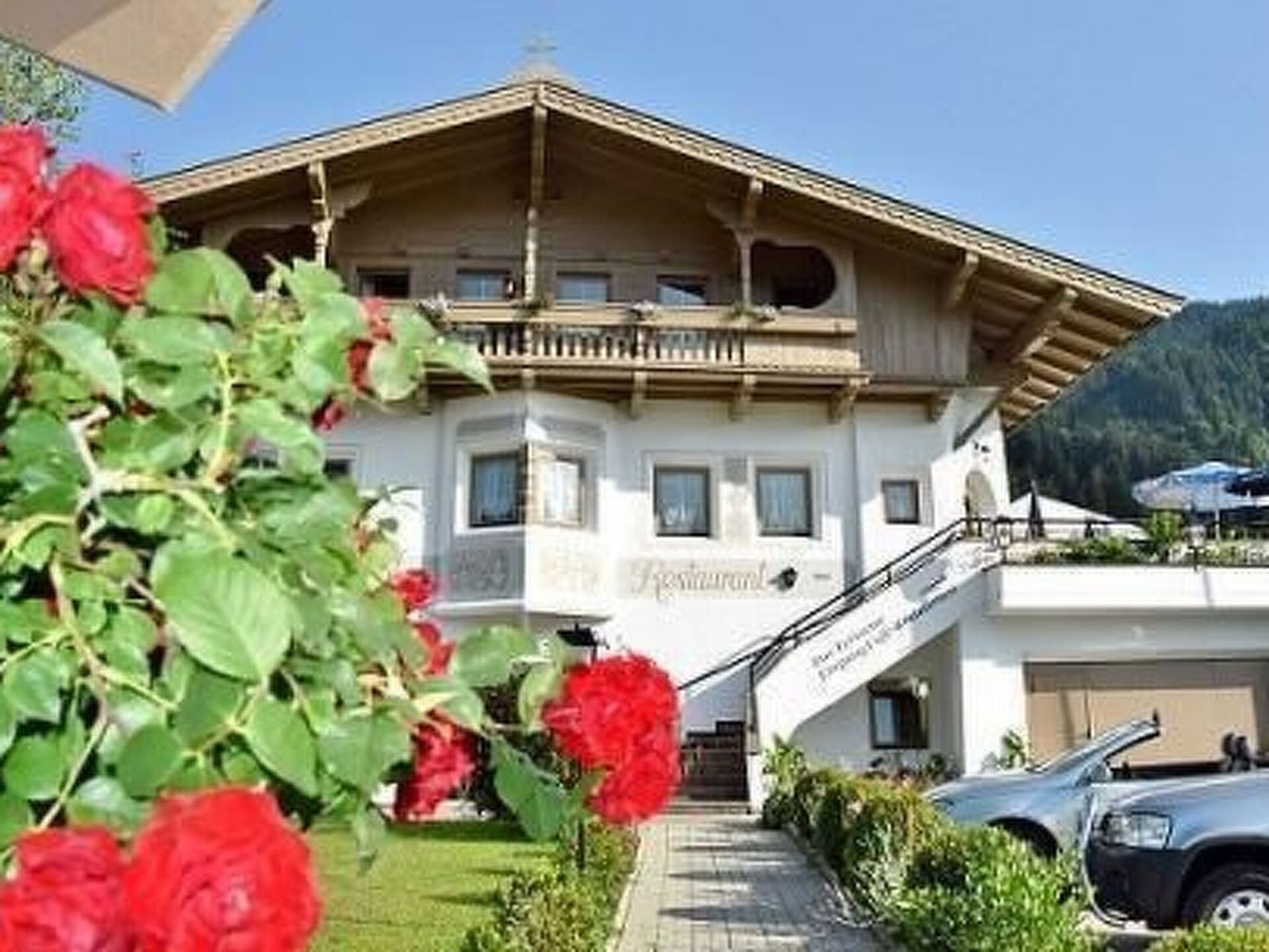 Charming 2-Bed Apartment in Kitzbuhel, Sleeps 6, 1338