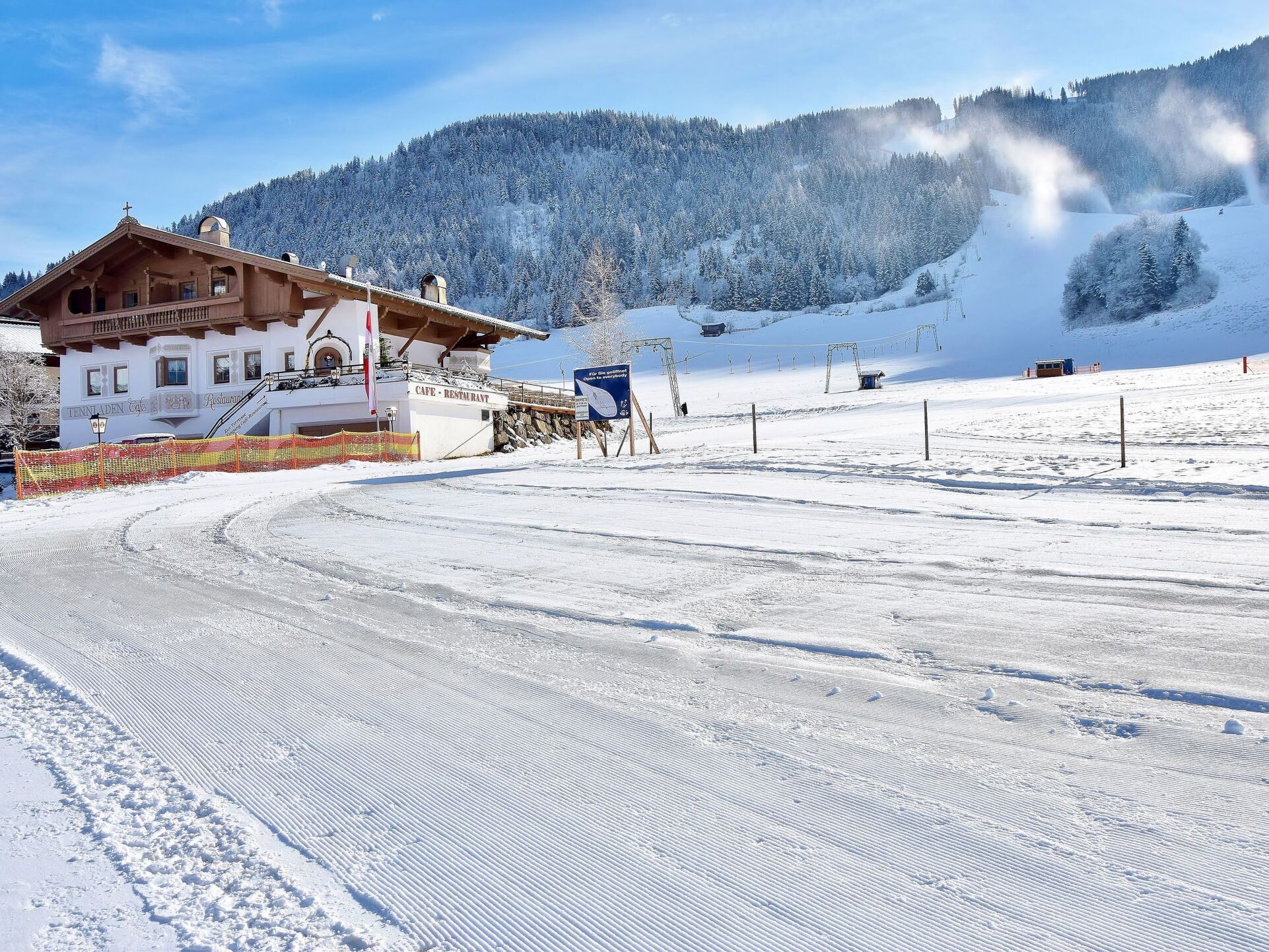 Charming 2-Bed Apartment in Kitzbuhel, Sleeps 6, 1338