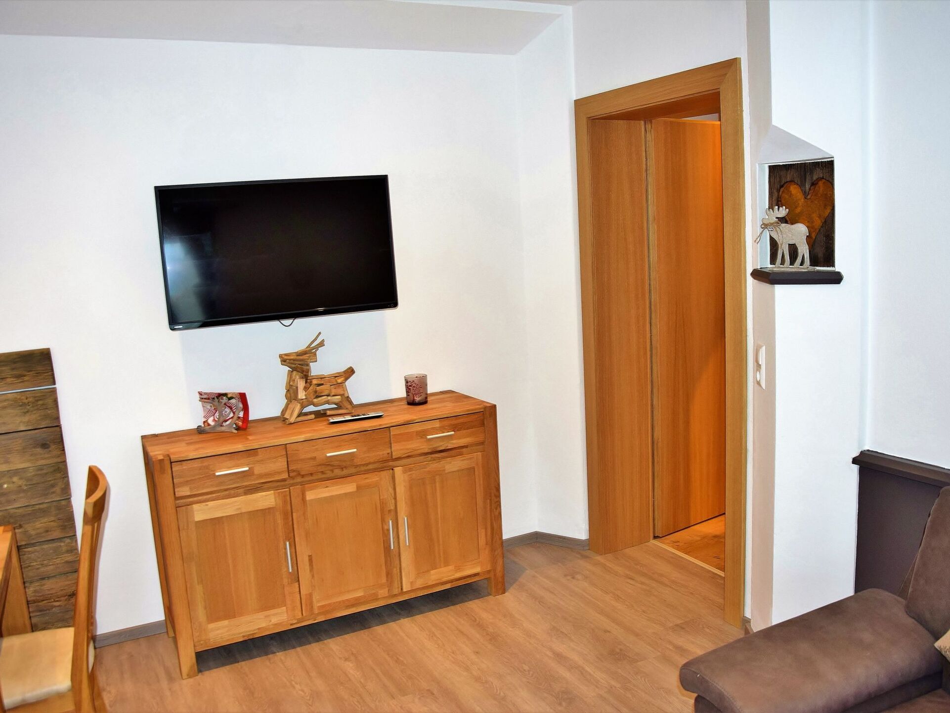 Charming 2-Bed Apartment in Kitzbuhel, Sleeps 6, 1338