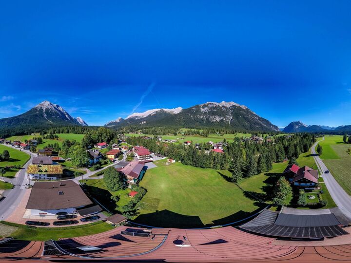 Beautiful 1-Bed Apartment in Innsbruck-Land, Sleeps 3, 1341