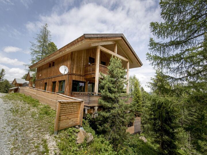 4-Bed House with Mountain View in Murau, Sleeps 10, 1042, Turrach, Austria