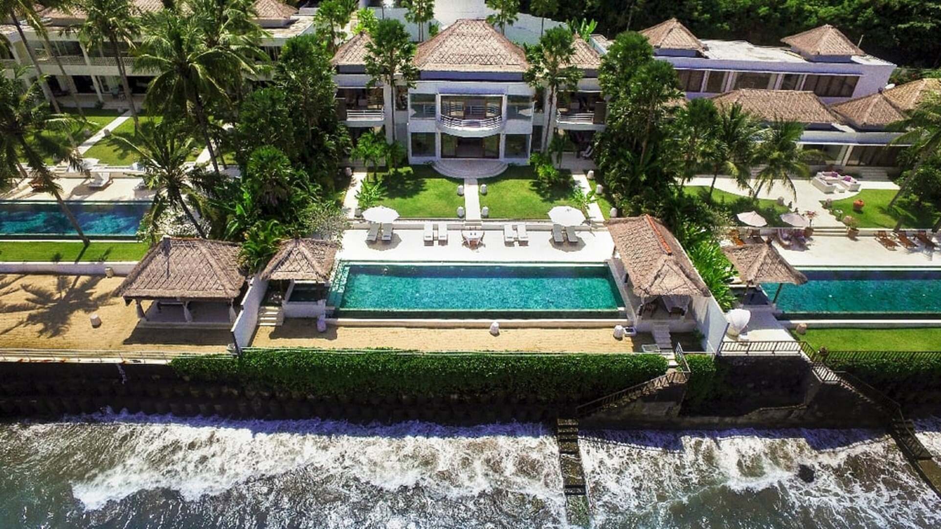 5 Star Villa Lucia – Elegant Oceanfront Living