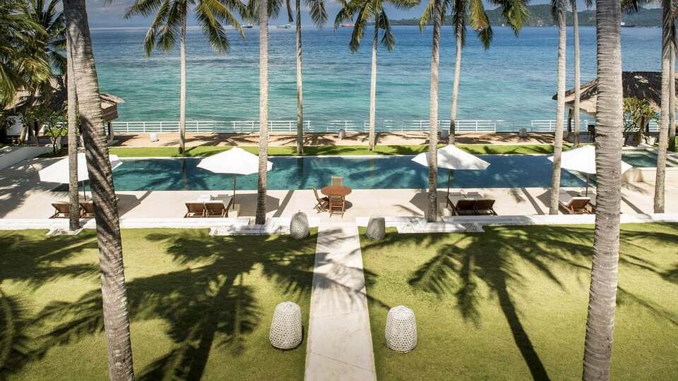 5 Star Villa Stella – Elegant Beachfront Serenity