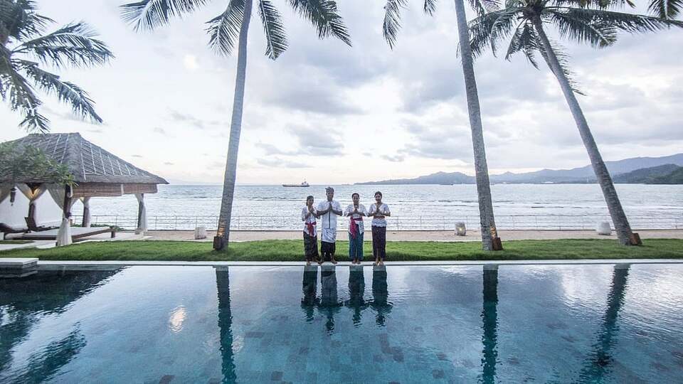 5 Star Villa Stella – Elegant Beachfront Serenity