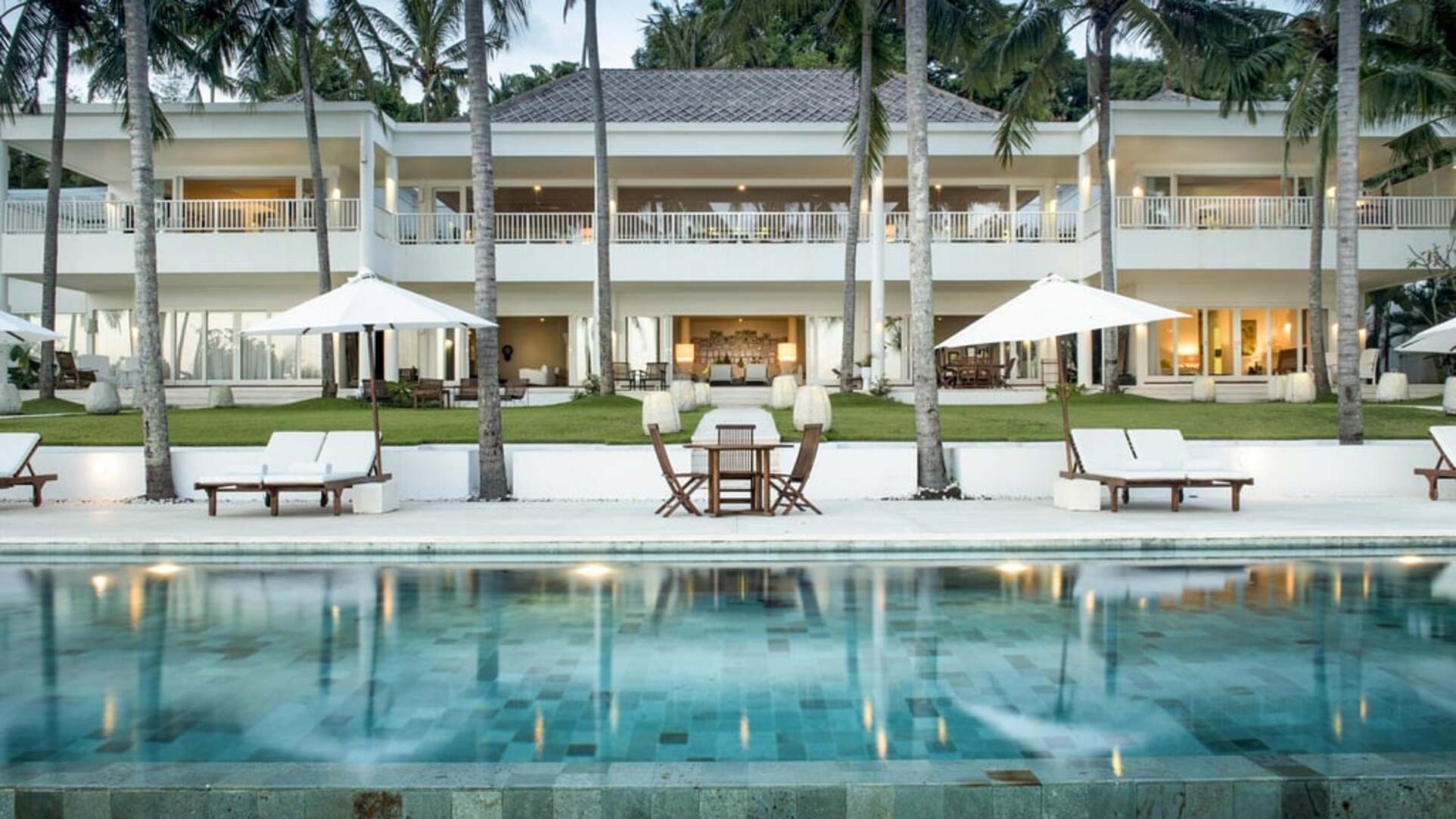 5 Star Villa Lulla – A Luxurious Beachfront Escape in Bali