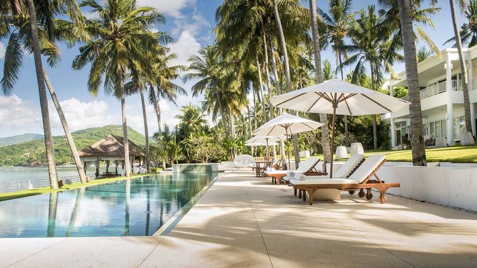 5 Star Villa Lulla – A Luxurious Beachfront Escape in Bali