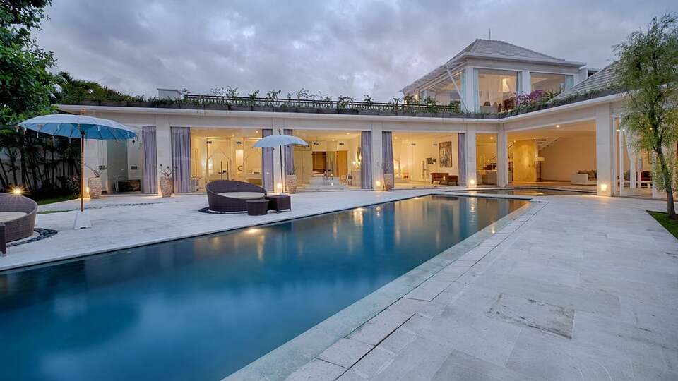 5 Star Villa Putih 1 – An Elegant Pererenan Hideaway