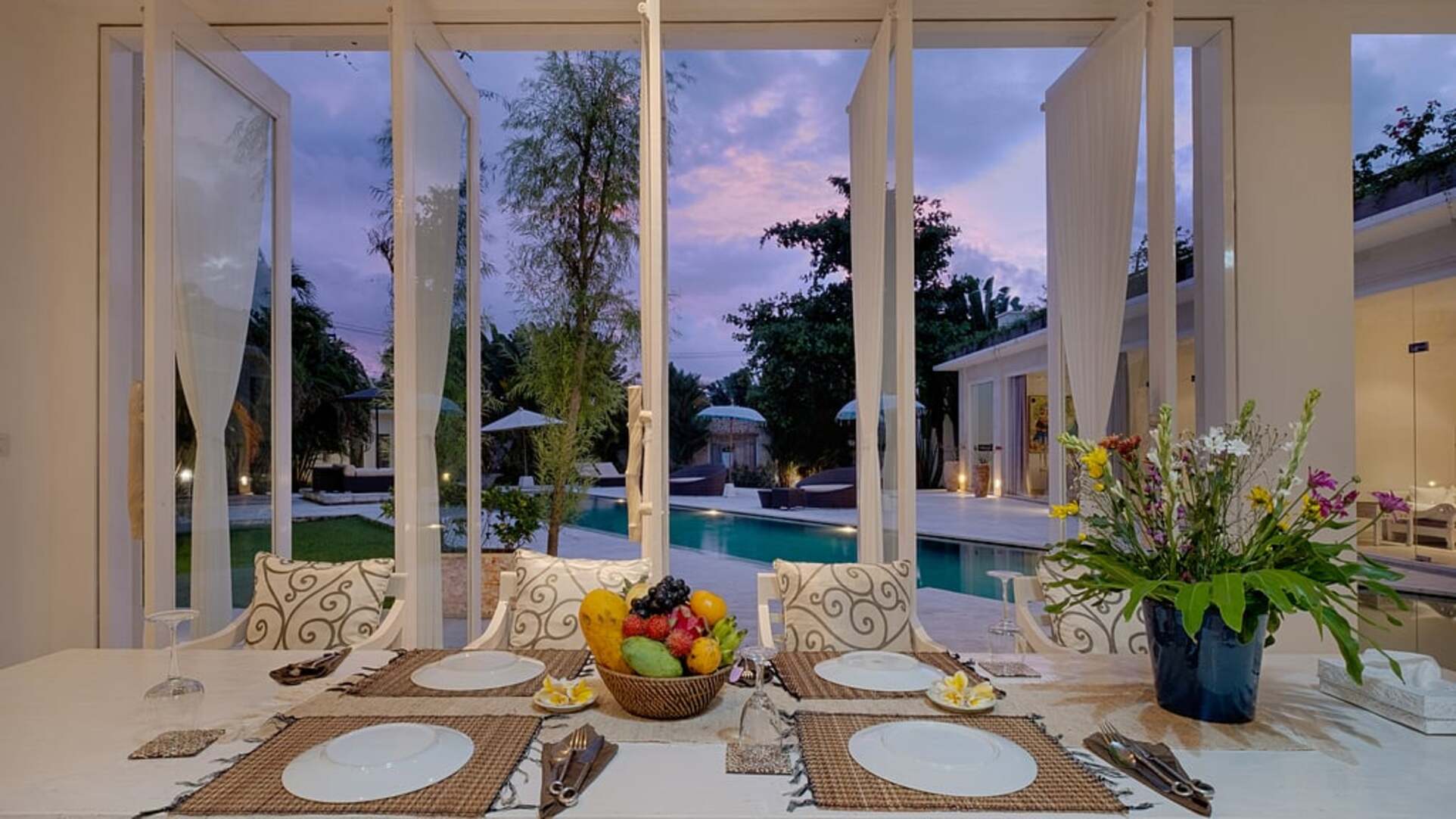 5 Star Villa Putih 1 – An Elegant Pererenan Hideaway
