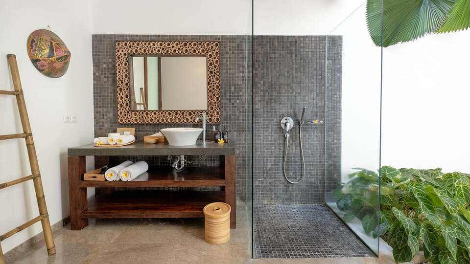 5 Star Anjali Villas – A Private Collection of Balinese Elegance