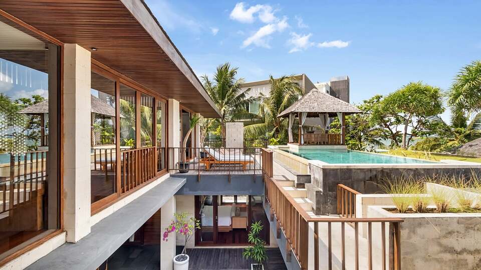 5 Star The Chand’s Three – Oceanfront Balinese Escape