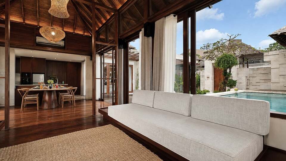 5 Star The Chand’s Two – Tropical Beachfront Escape