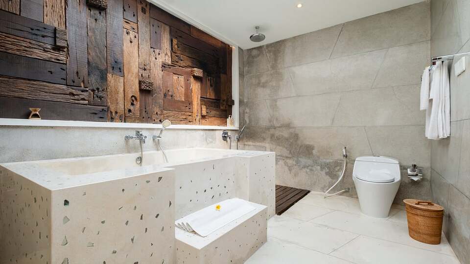 5 Star The Chand’s Two – Beachfront Serenity Escape