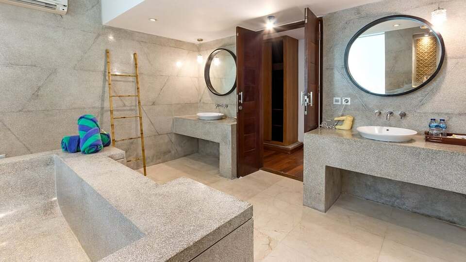 5 Star The Chand’s Estate – Exclusive Beachfront Collection