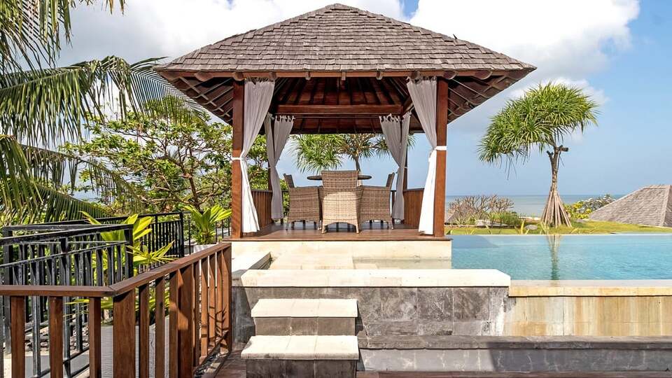 5 Star The Chand’s Estate – Exclusive Beachfront Collection