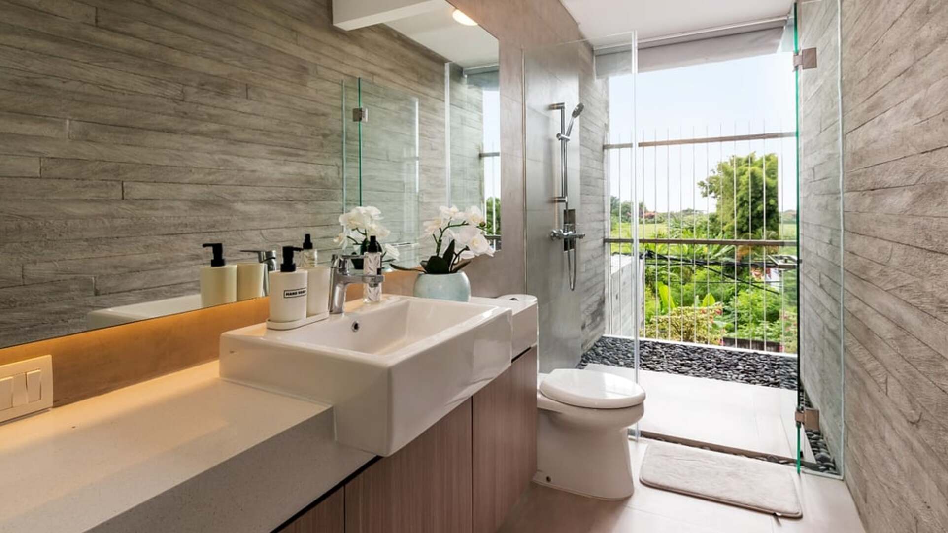 5 Star Swan Villa 3 – Boho Seminyak Sanctuary