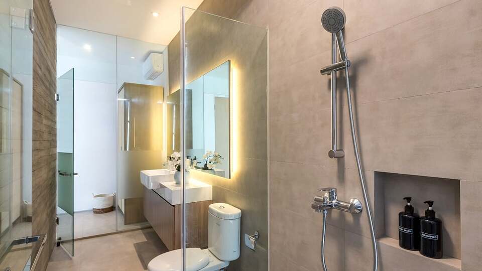 5 Star Swan Villa 3 – Boho Seminyak Sanctuary