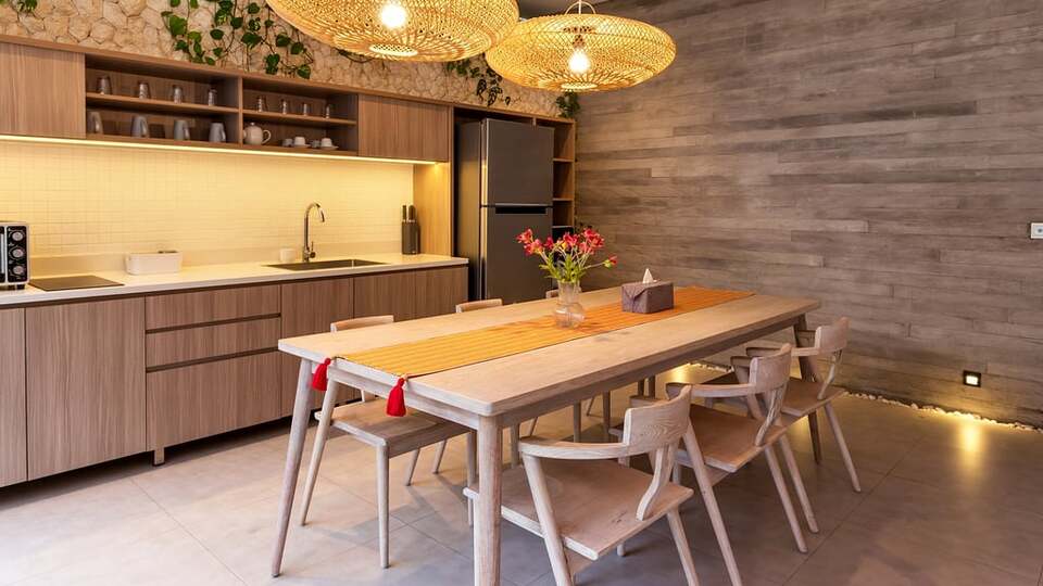5 Star Swan Villa 2 – Petitenget Garden Retreat