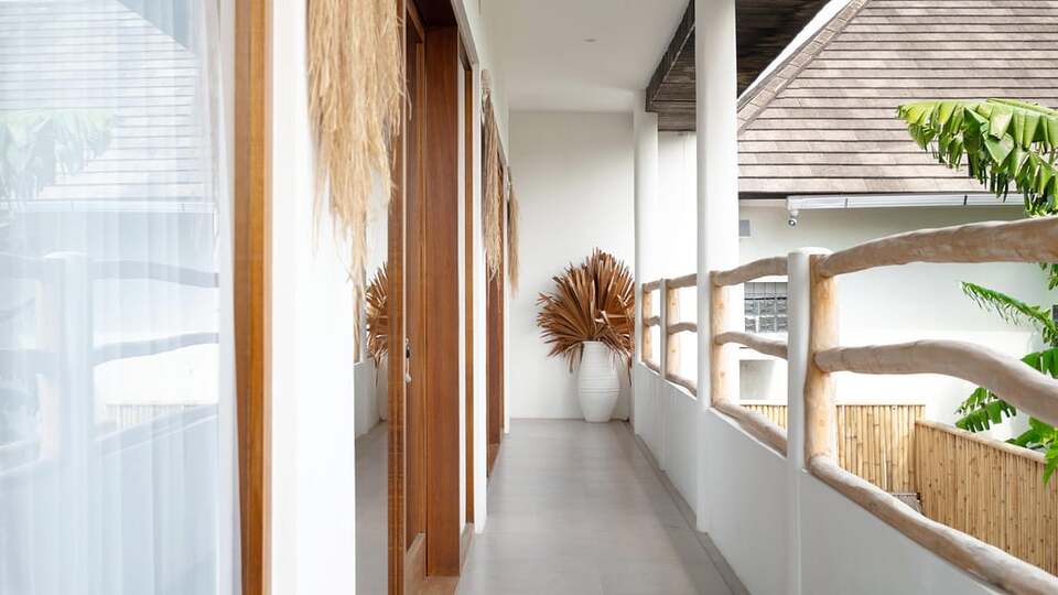 5 Star Villa Madissa – Modern Berawa Hideaway