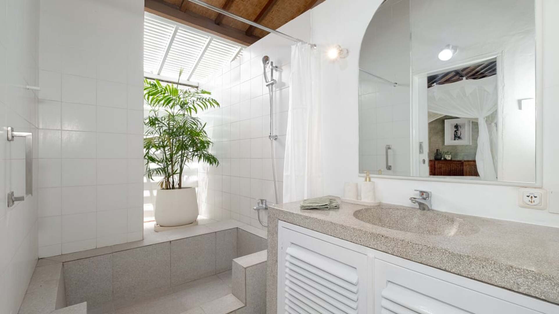 5 Star Villa Celeste – Tropical Seminyak Haven