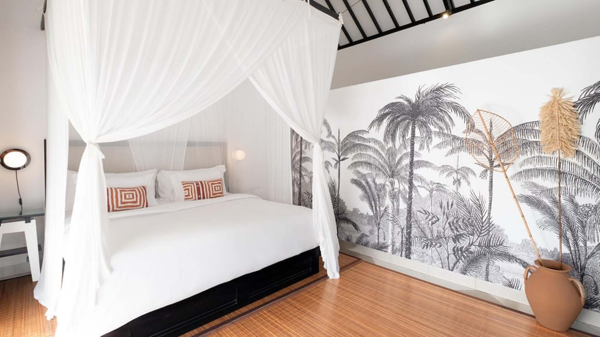 5 Star Villa Lepak by the River – Riverside Ubud Retreat