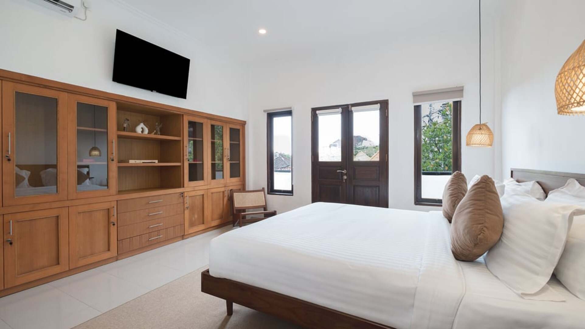 5 Star Kamila Villa 1 – Stylish Seminyak Hideaway