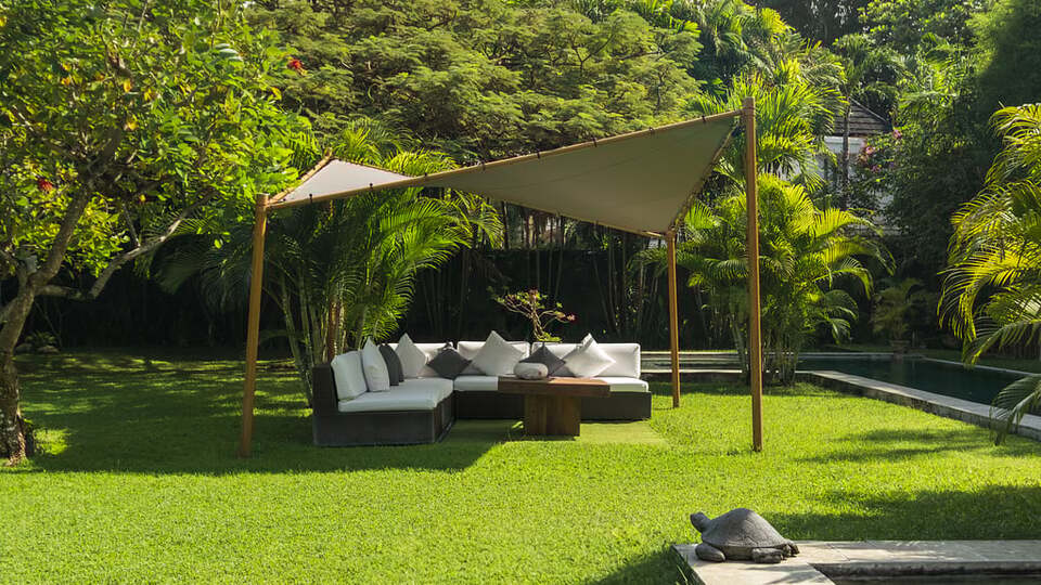 5 Star Villa Mogi – Serene Garden Escape