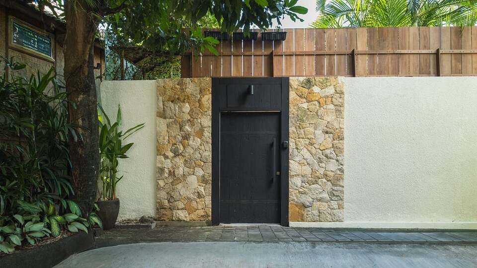 5 Star Villa Dreamora - Contemporary Kerobokan Escape