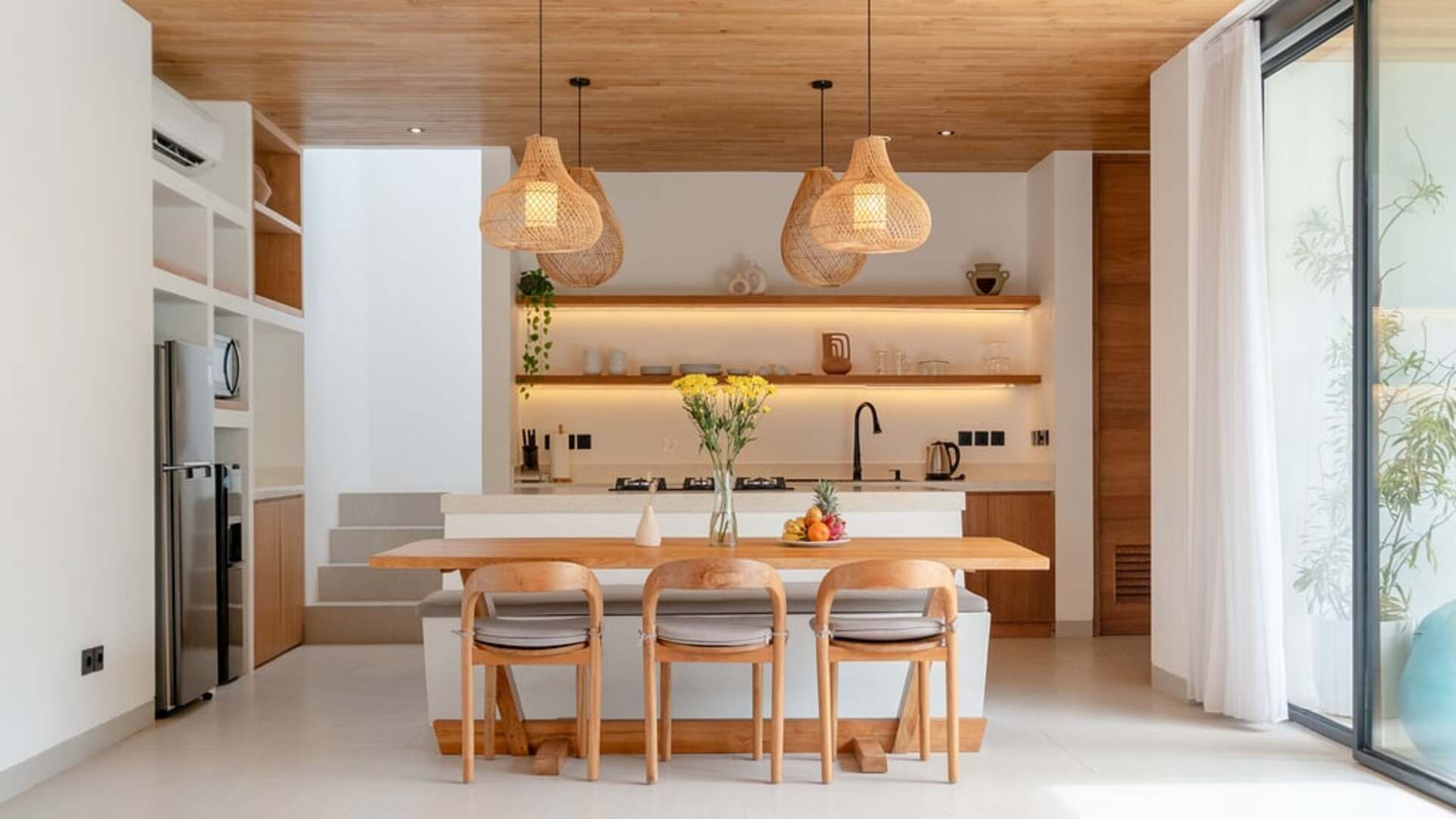 5 Star Loona Palm Canggu Estate - Contemporary Tropical Escape