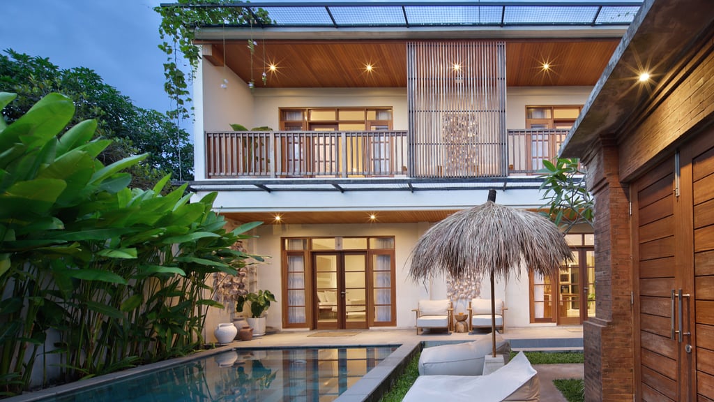 5 Star Villa Reviva - Contemporary Seminyak Escape