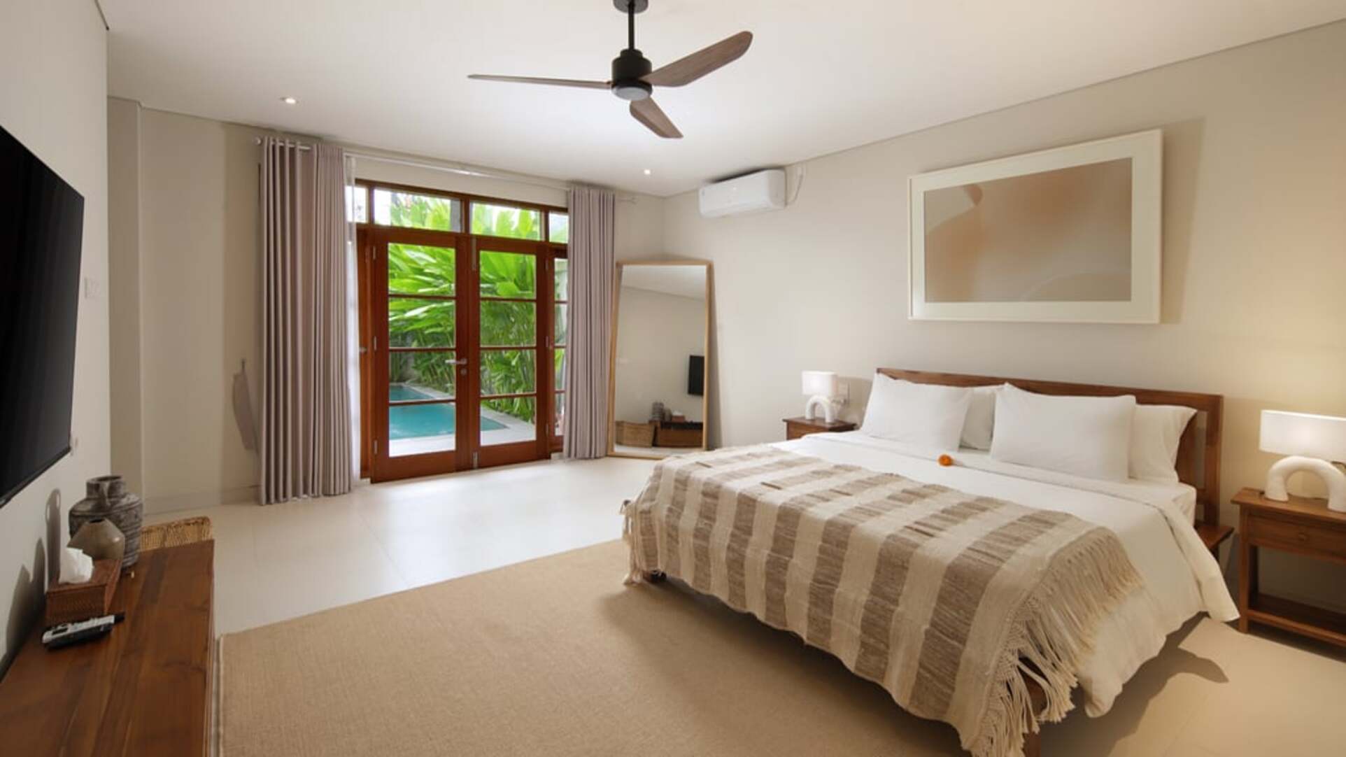 5 Star Villa Reviva - Contemporary Seminyak Escape