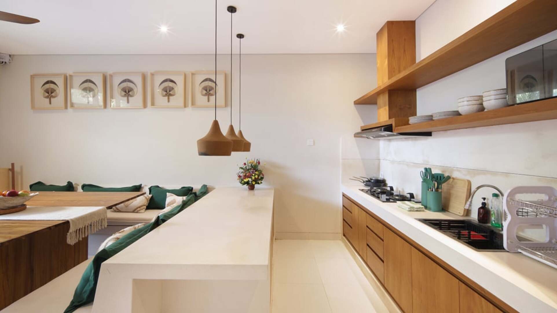 5 Star Villa Reviva - Contemporary Seminyak Escape