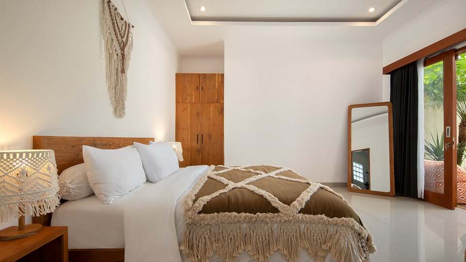 5 Star Villa Cinta Rose – Tropical Elegance