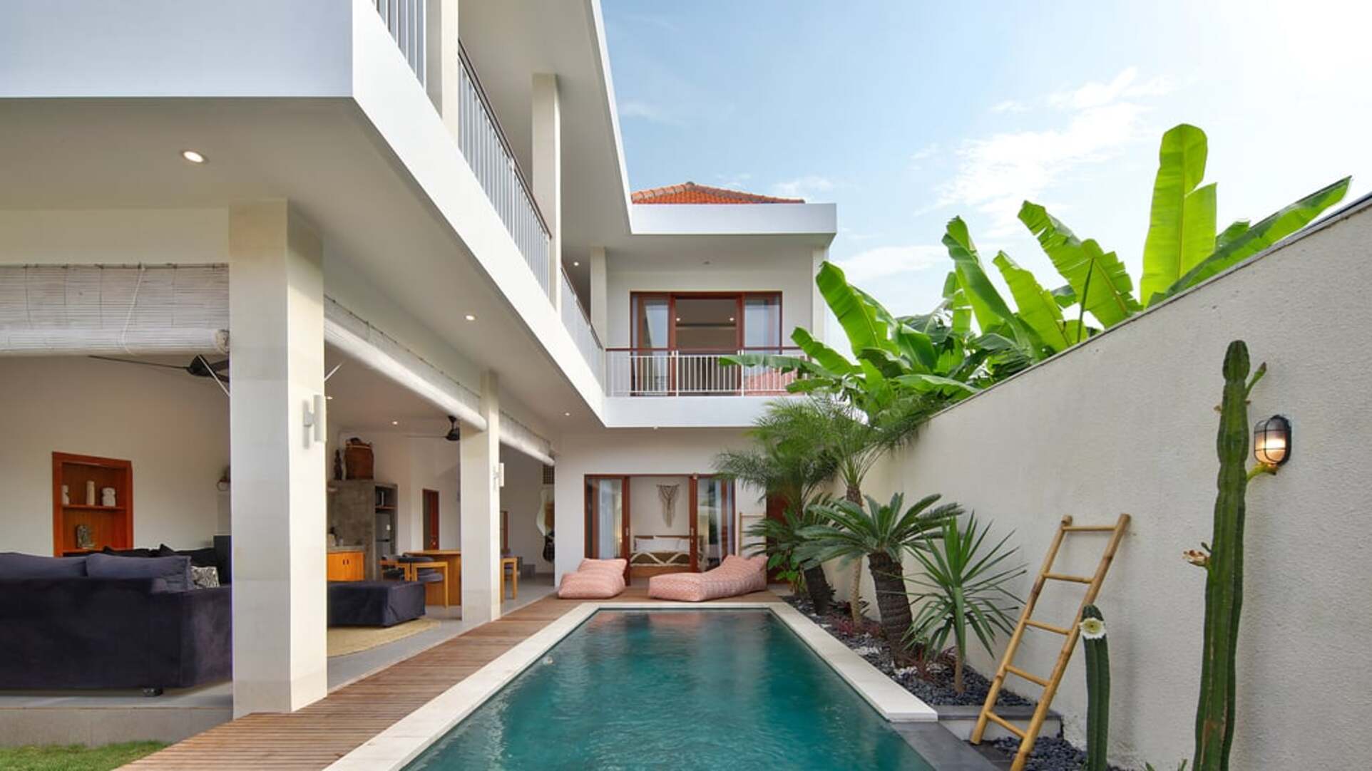 5 Star Villa Cinta Rose – Tropical Elegance